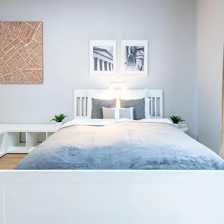 Modern - Balcony - Comfy *