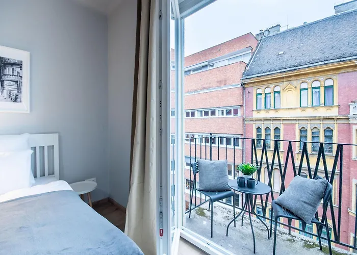 Modern - Balcony - Comfy Apartment