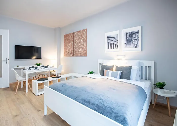 Modern - Balcony - Comfy