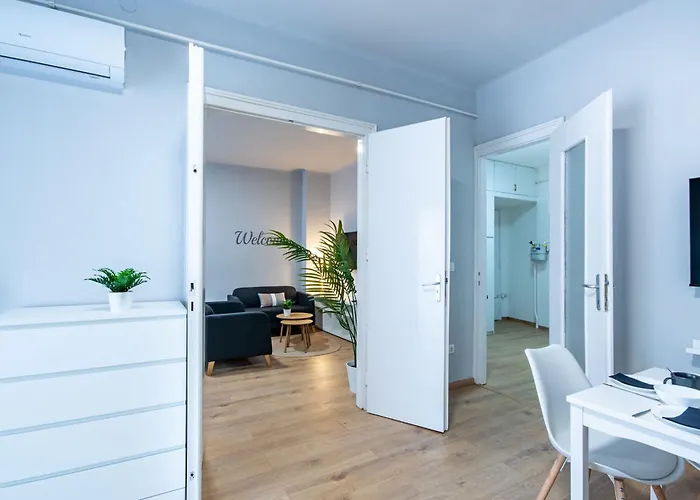 Apartment Modern - Balcony - Comfy