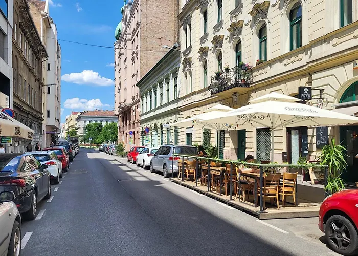 Modern - Balcony - Comfy Budapest