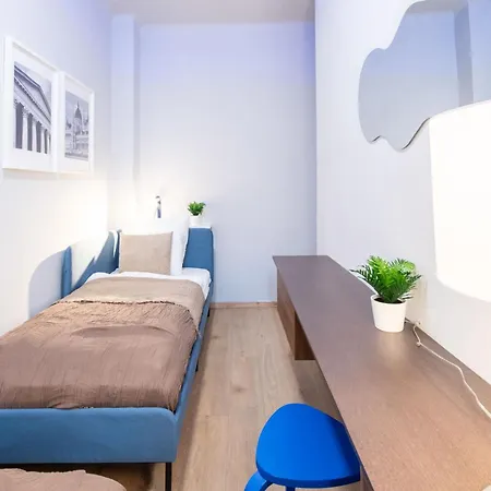 Modern - Balcony - Comfy