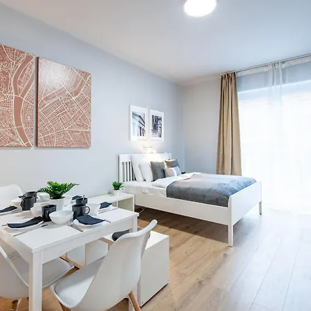 Apartament Modern - Balcony - Comfy