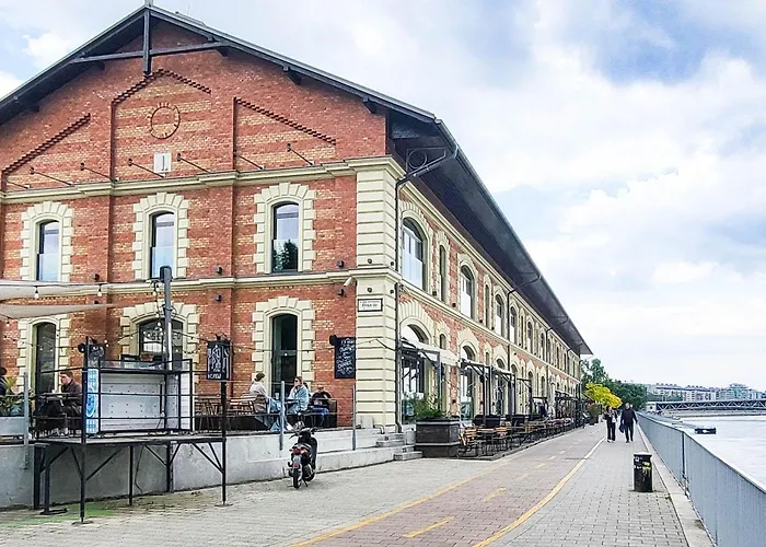 Modern - Balcony - Comfy Διαμέρισμα Βουδαπέστη